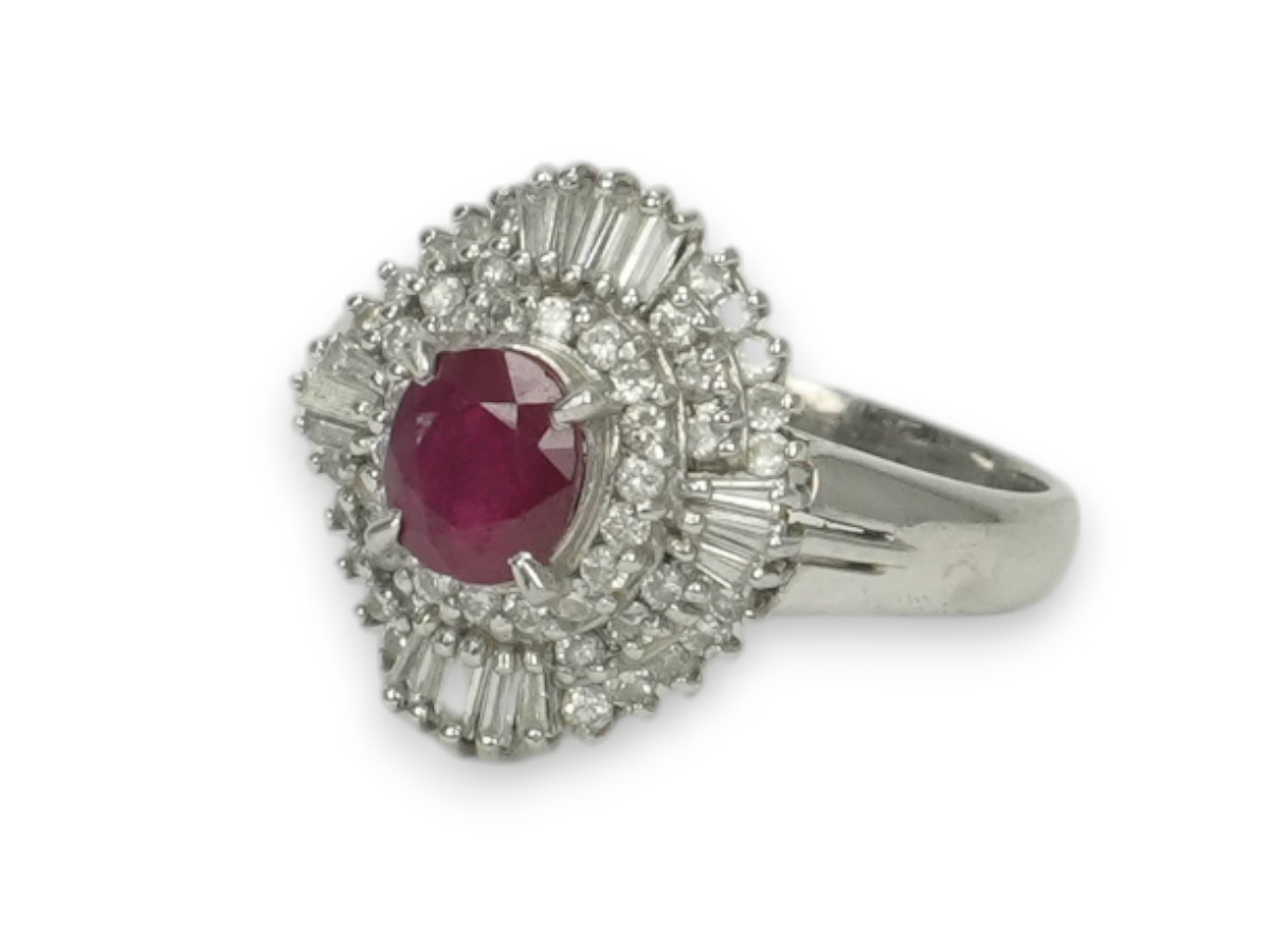 投稿記事「ルビー ダイヤ リング Pt900 1.042ct 0.55ctを買取しました！」の商品画像
