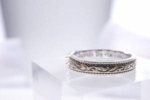 投稿記事「ジャスティンデイビスの結婚指輪を高価買取いたしました！」の商品画像