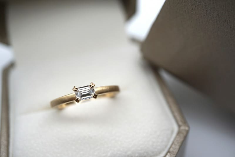 投稿記事「オレッキオの婚約指輪を高価買取いたしました！」の商品画像