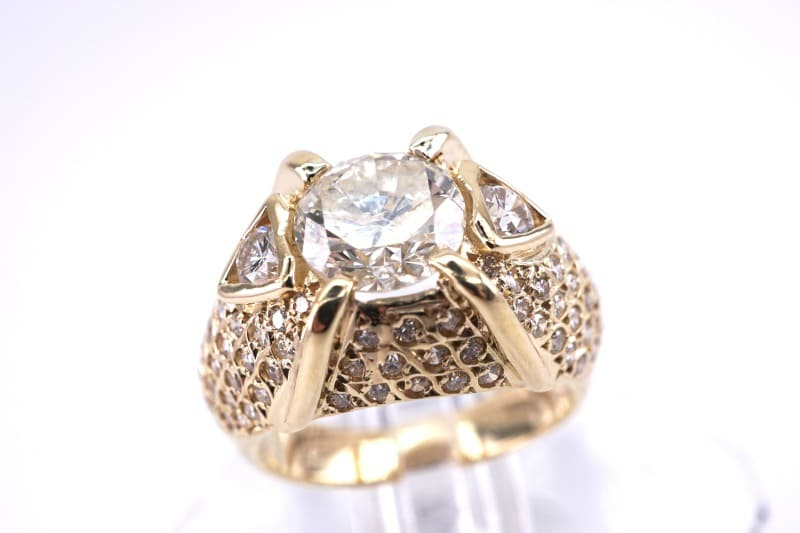 投稿記事「ノーブランドのダイヤモンドリングを高価買取いたしました！」の商品画像
