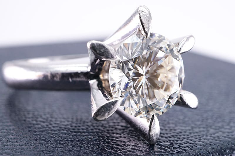 投稿記事「ノーブランド の婚約指輪を高価買取いたしました！」の商品画像