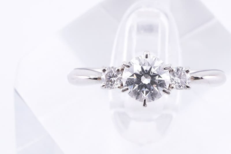 投稿記事「ダイヤリング 婚約指輪を高価買取いたしました！」の商品画像