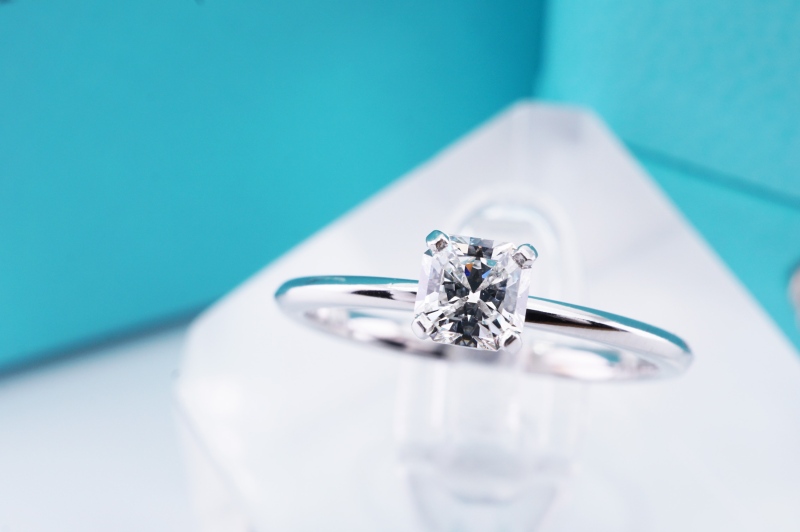 ティファニー Tiffany&Co. トゥルー ダイヤリング スクエアカット 婚約指輪 エンゲージリング ダイヤモンド プラチナ