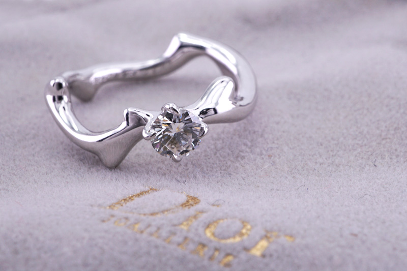 投稿記事「ディオールの結婚指輪を高価買取いたしました！」の商品画像