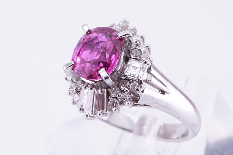 投稿記事「ノーブランドのピンクサファイアダイヤリングを高価買取いたしました！」の商品画像