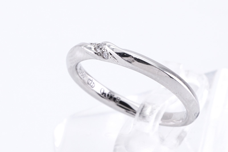 投稿記事「エクセルコダイヤモンドの結婚指輪を高価買取いたしました！」の商品画像