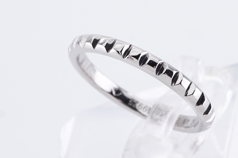 投稿記事「ブシュロンクルドパリ、プラチナスモールリングの結婚指輪を高価買取いたしました！」の商品画像