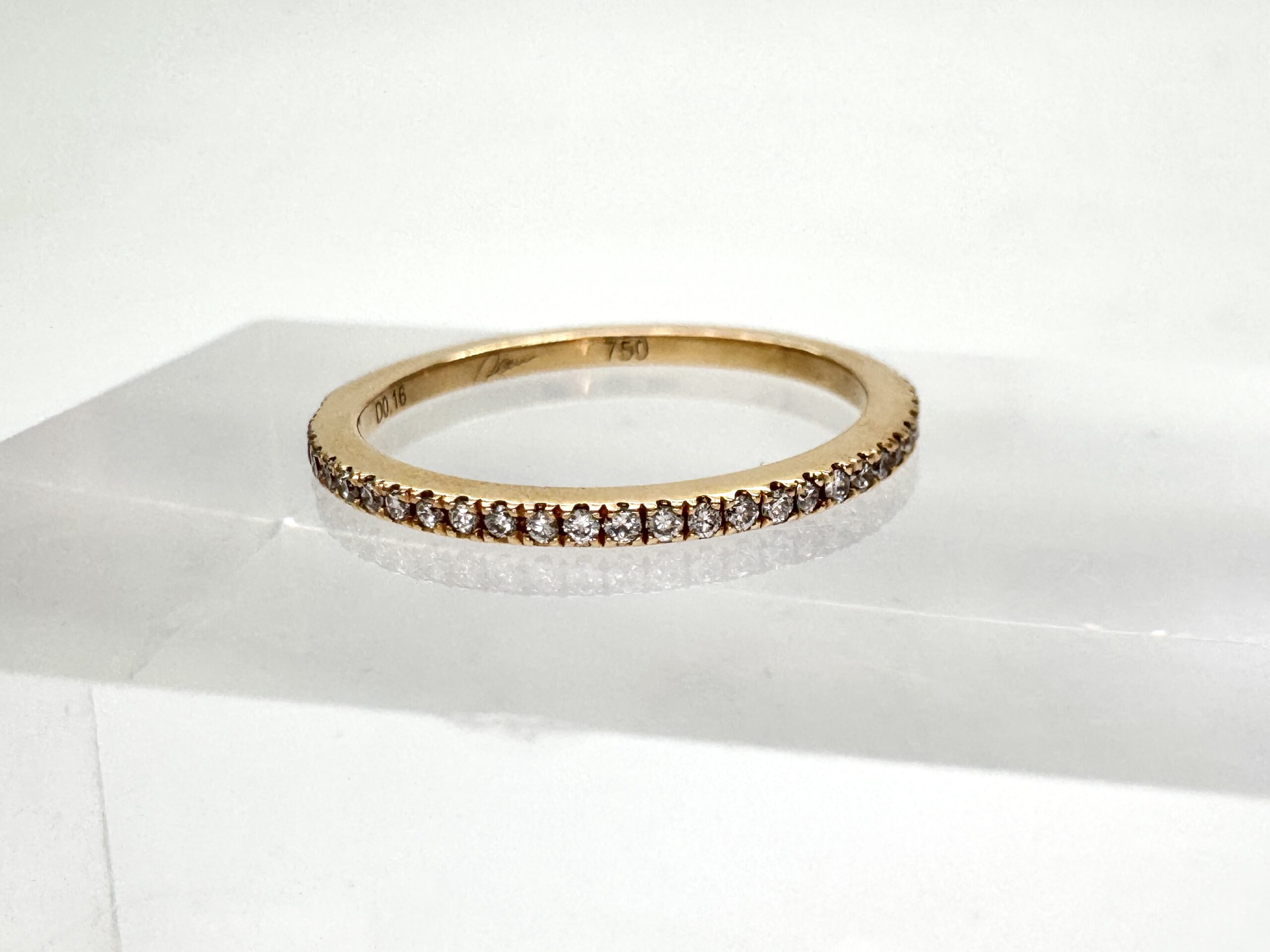 投稿記事「OEAU エタニティ（8割） ダイヤリングを買取しました！」の商品画像