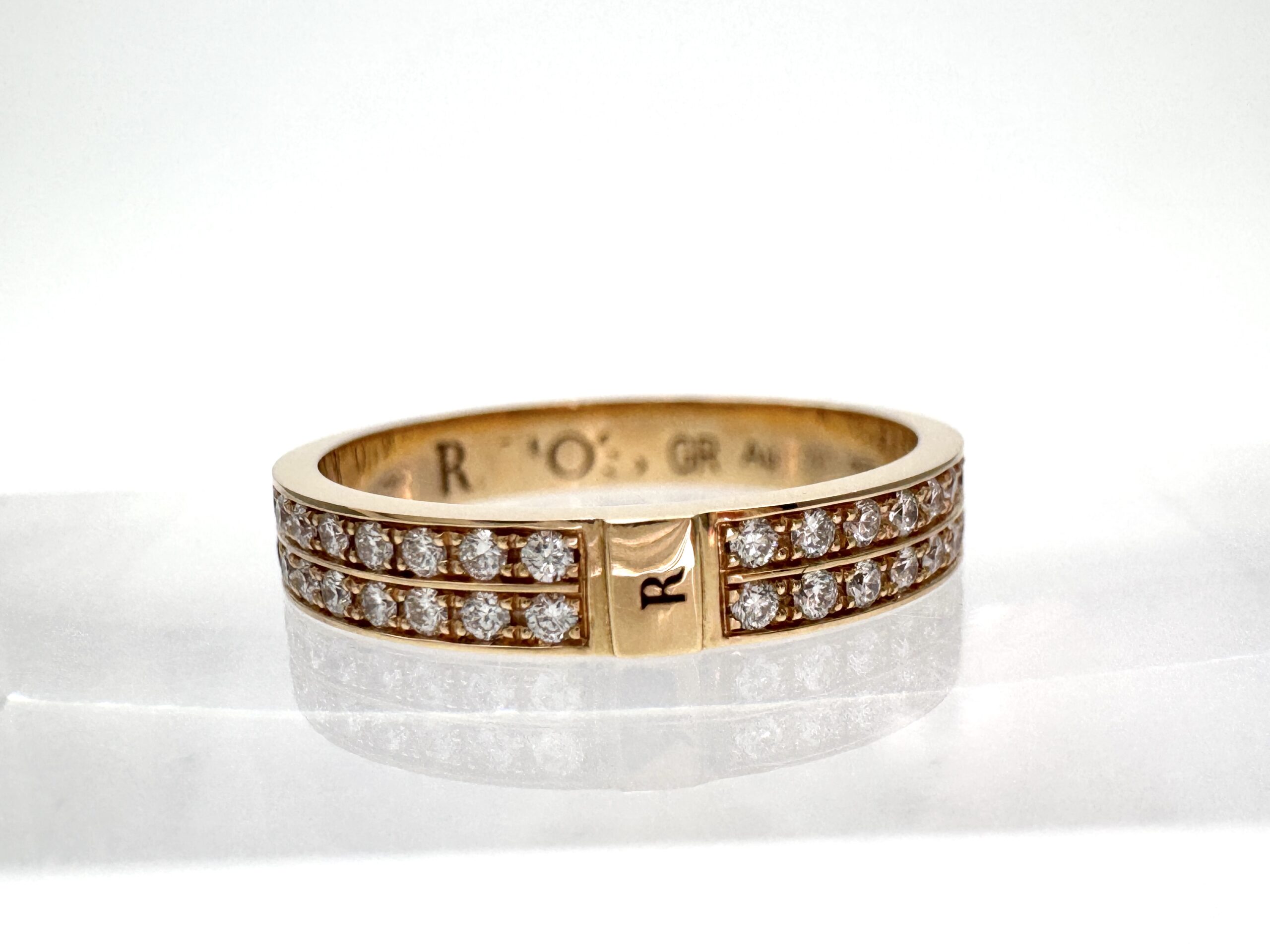 投稿記事「レポシ ベルベル ダイヤリング を買取しました！」の商品画像