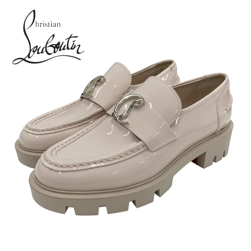 投稿記事「クリスチャンルブタン パテント CL金具 ローファー ライトピンクを買取しました！」の商品画像