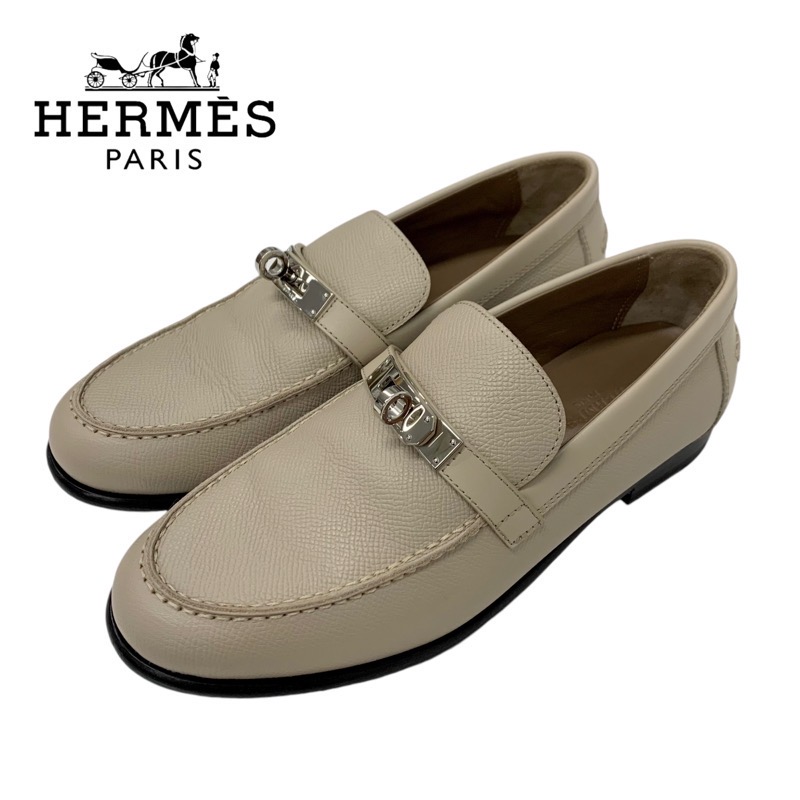 投稿記事「エルメス デスタン レザー ケリー金具 ローファー ベージュを買取しました！」の商品画像