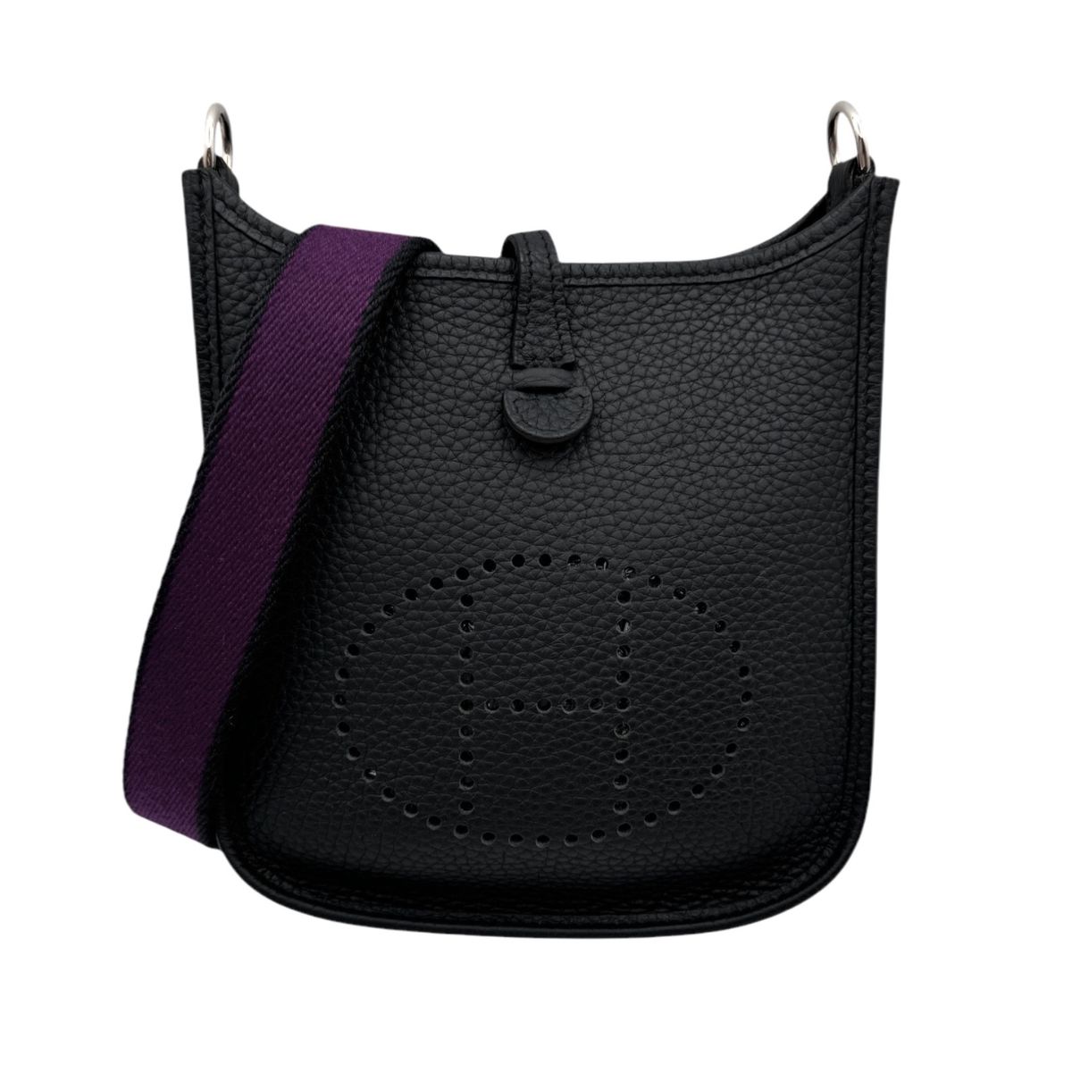 投稿記事「エルメス エブリンTPM アマゾン トリヨンクレマンス ブルーインディゴ シルバー金具を買取しました！」の商品画像