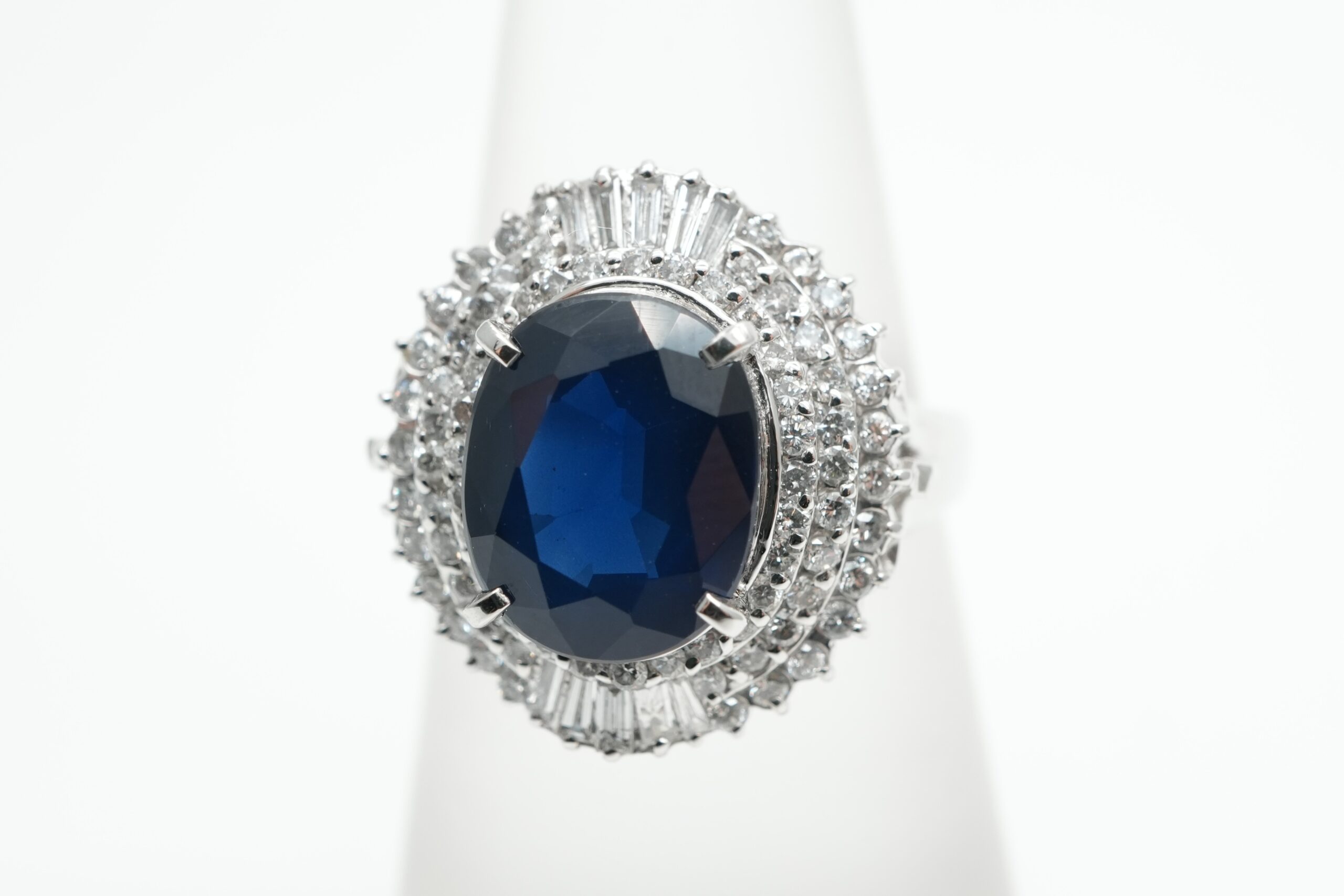 投稿記事「サファイア ダイヤ リング pt900S3.58ct D0.63ctを買取しました！」の商品画像