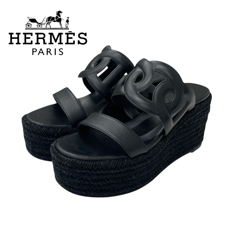 投稿記事「エルメス イテア レザー ウェッジソール サンダル ブラックを買取しました！」の商品画像
