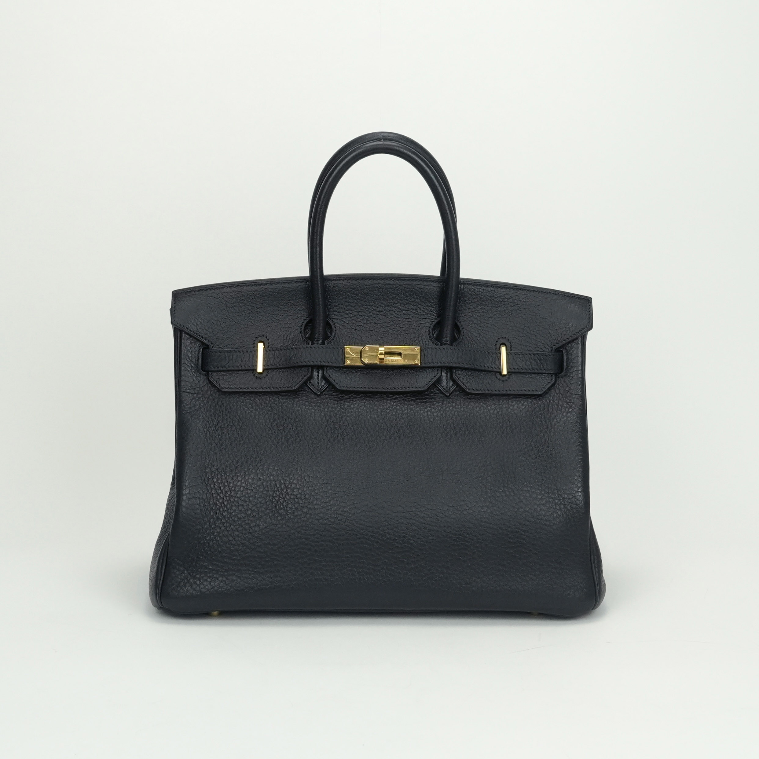 投稿記事「エルメス バーキン35 トリヨンクレマンス ブルーインディゴ ゴールド金具を買取しました！」の商品画像