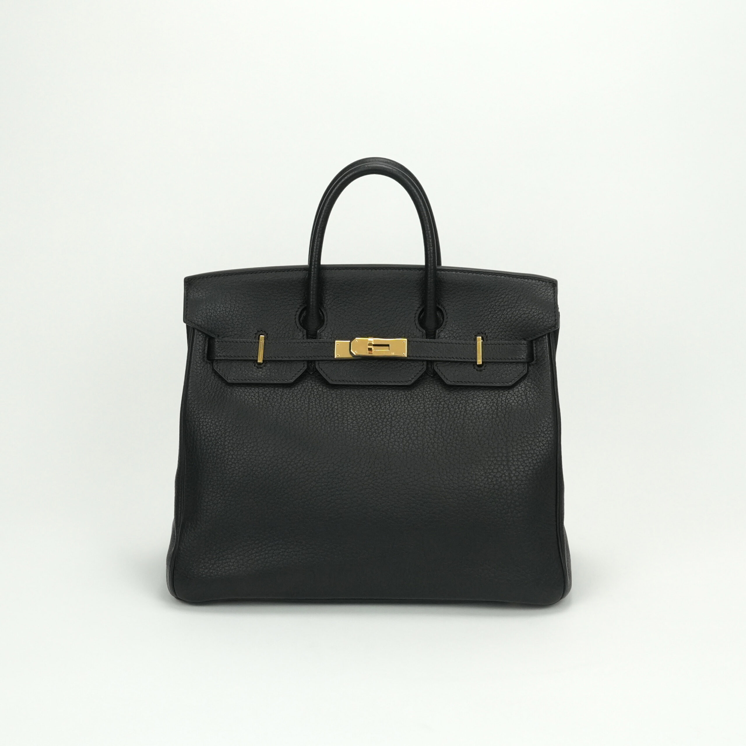 投稿記事「エルメス オータクロア32 フィヨルド ブラック ゴールド金具を買取しました！」の商品画像