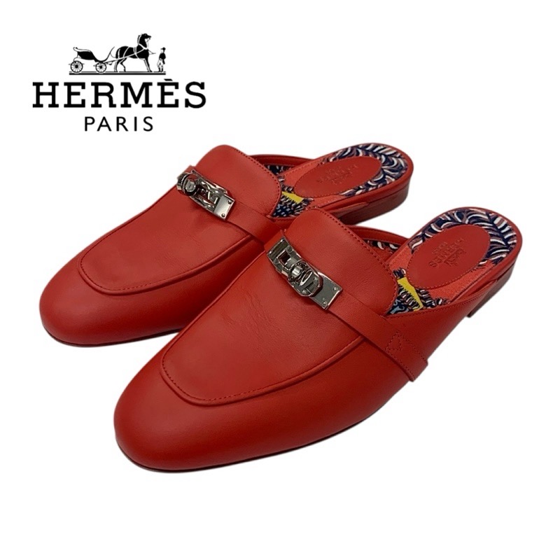 投稿記事「エルメス オズ レザー ケリー金具 ミュール レッドを買取しました！」の商品画像