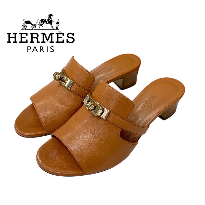 投稿記事「エルメス キャンディ レザー ケリー金具 サンダル ブラウンを買取しました！」の商品画像