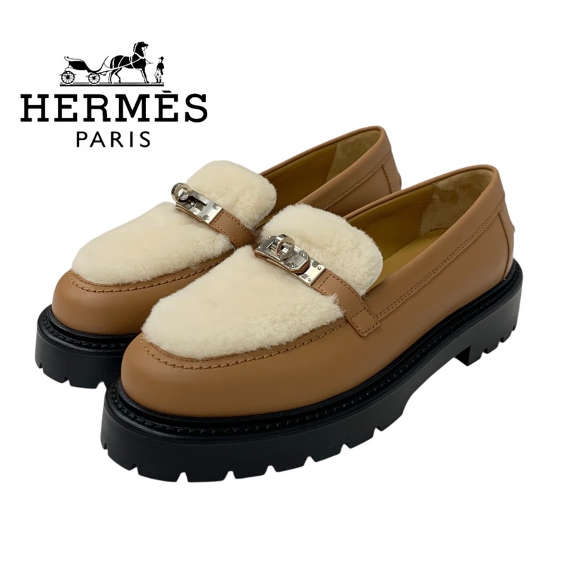 投稿記事「エルメス アイコン ケリー金具 レザー ムートン ローファーブラウンを買取しました！」の商品画像