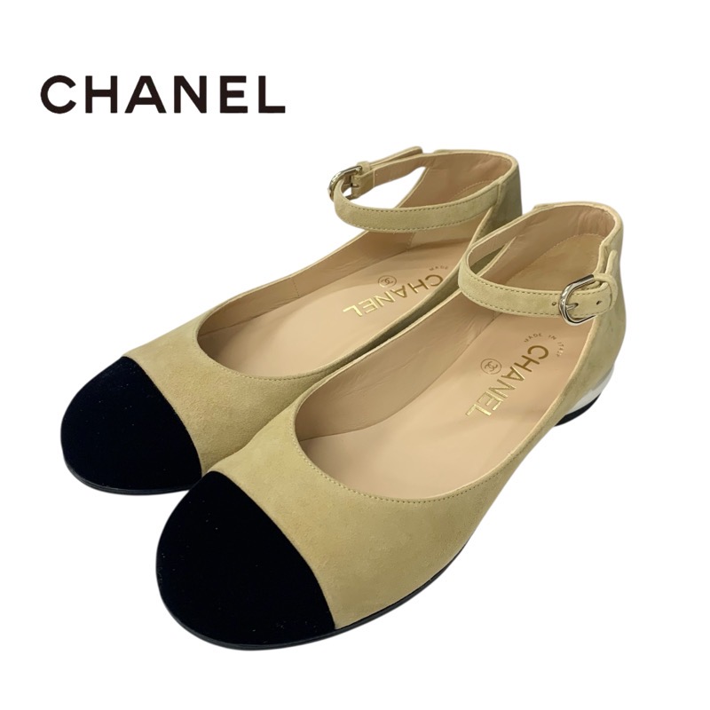 投稿記事「シャネル スエード ベロア ココマーク メリージェーン ストラップ パンプス ベージュ ブラックを買取しました！」の商品画像