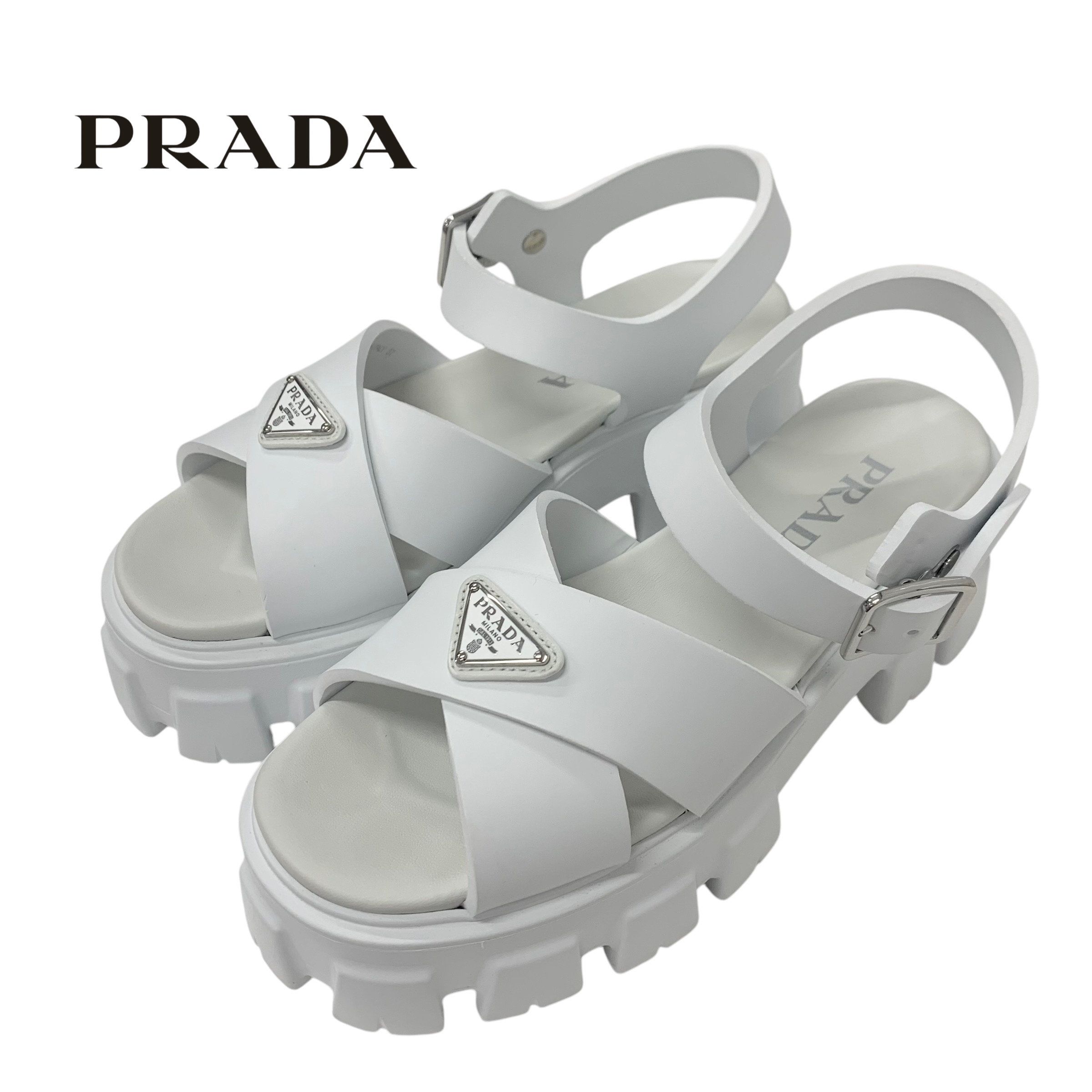 投稿記事「プラダ モノリス ラバー トライアングルロゴ サンダル ホワイトを買取しました！」の商品画像
