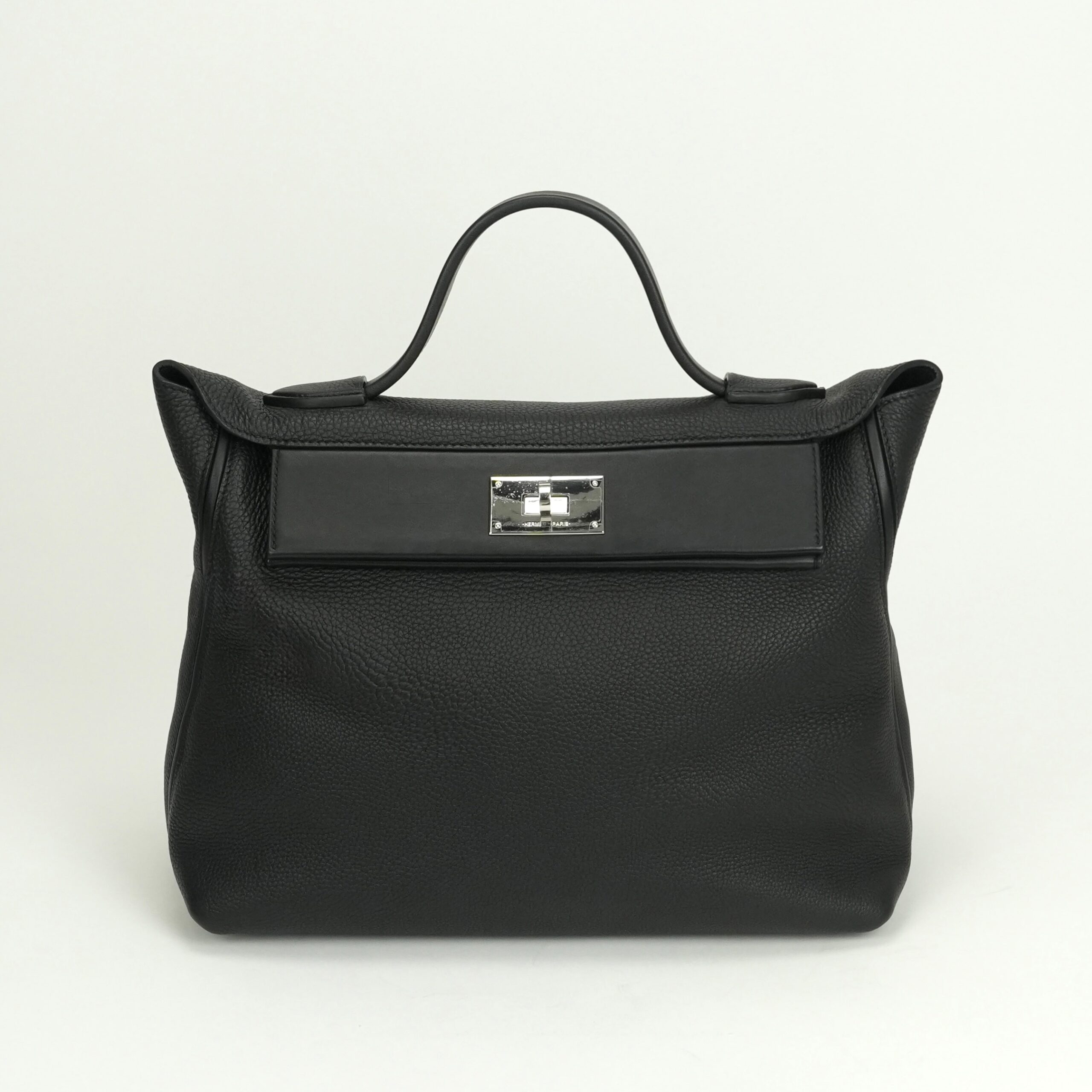 投稿記事「エルメス サック ヴァンキャトル35 トゴ ブラック シルバー金具を買取しました！」の商品画像