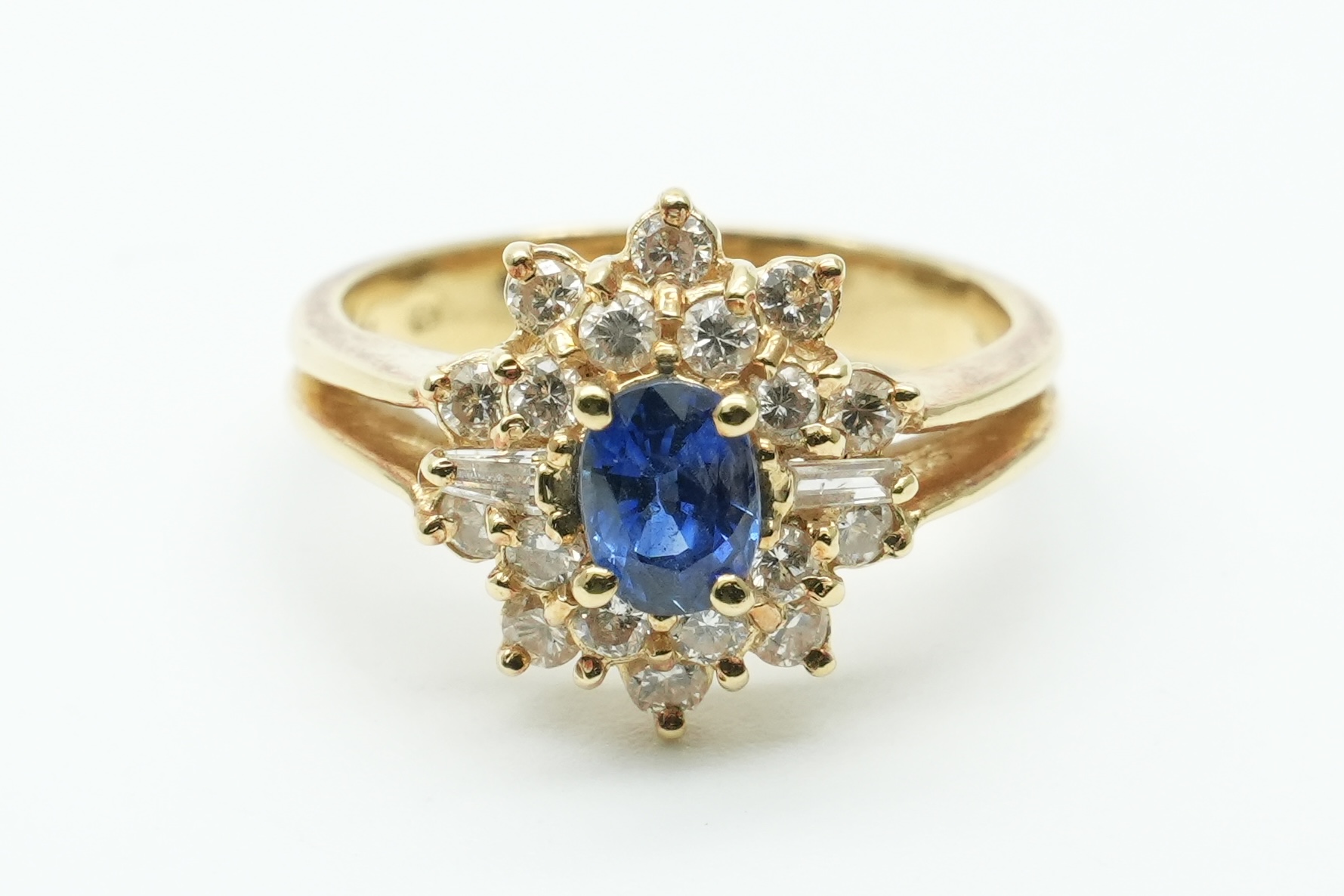 投稿記事「サファイヤ ダイヤ リング 750(18K)を買取しました！」の商品画像