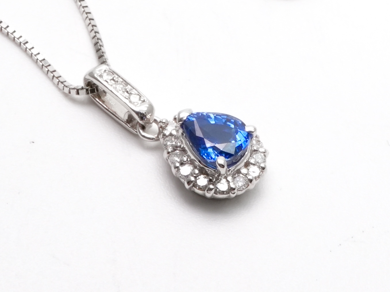 投稿記事「サファイヤ ダイヤ ネックレス Pt850 2.13ct D0.65ctを買取しました！」の商品画像