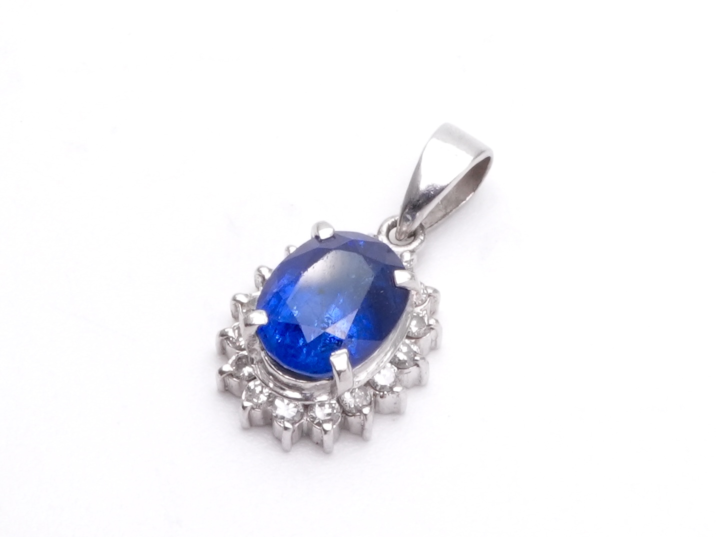 投稿記事「サファイア ダイヤトップ Pt900 1.96ct 0.18ctを買取しました！」の商品画像