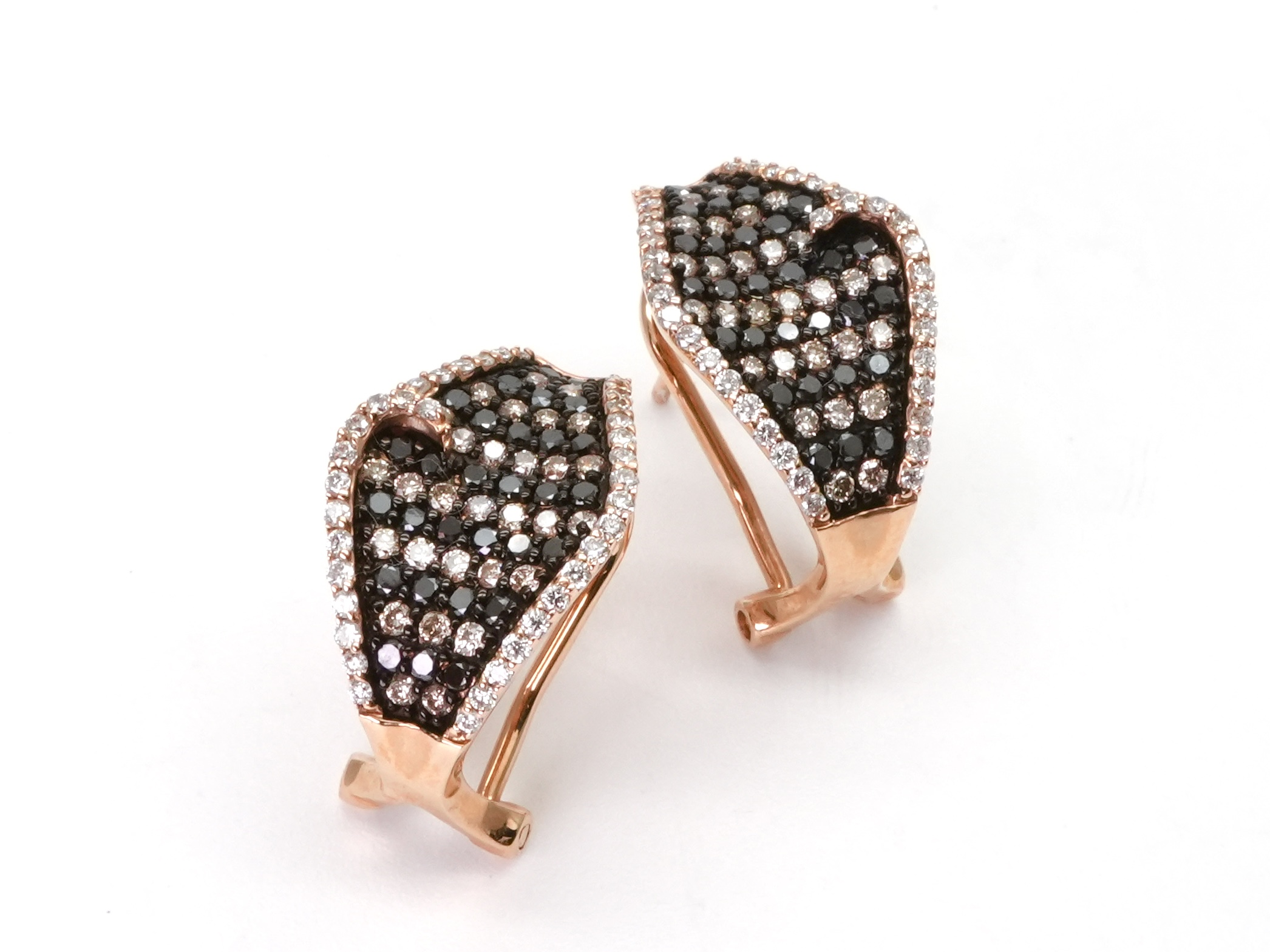 投稿記事「ブラックダイヤ ピアス k18を買取しました！」の商品画像