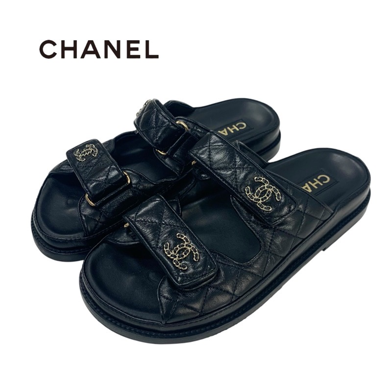 投稿記事「シャネル ココマーク チェーン カーフスキン マトラッセ ベルクロ フラットサンダル ブラックを買取しました！」の商品画像