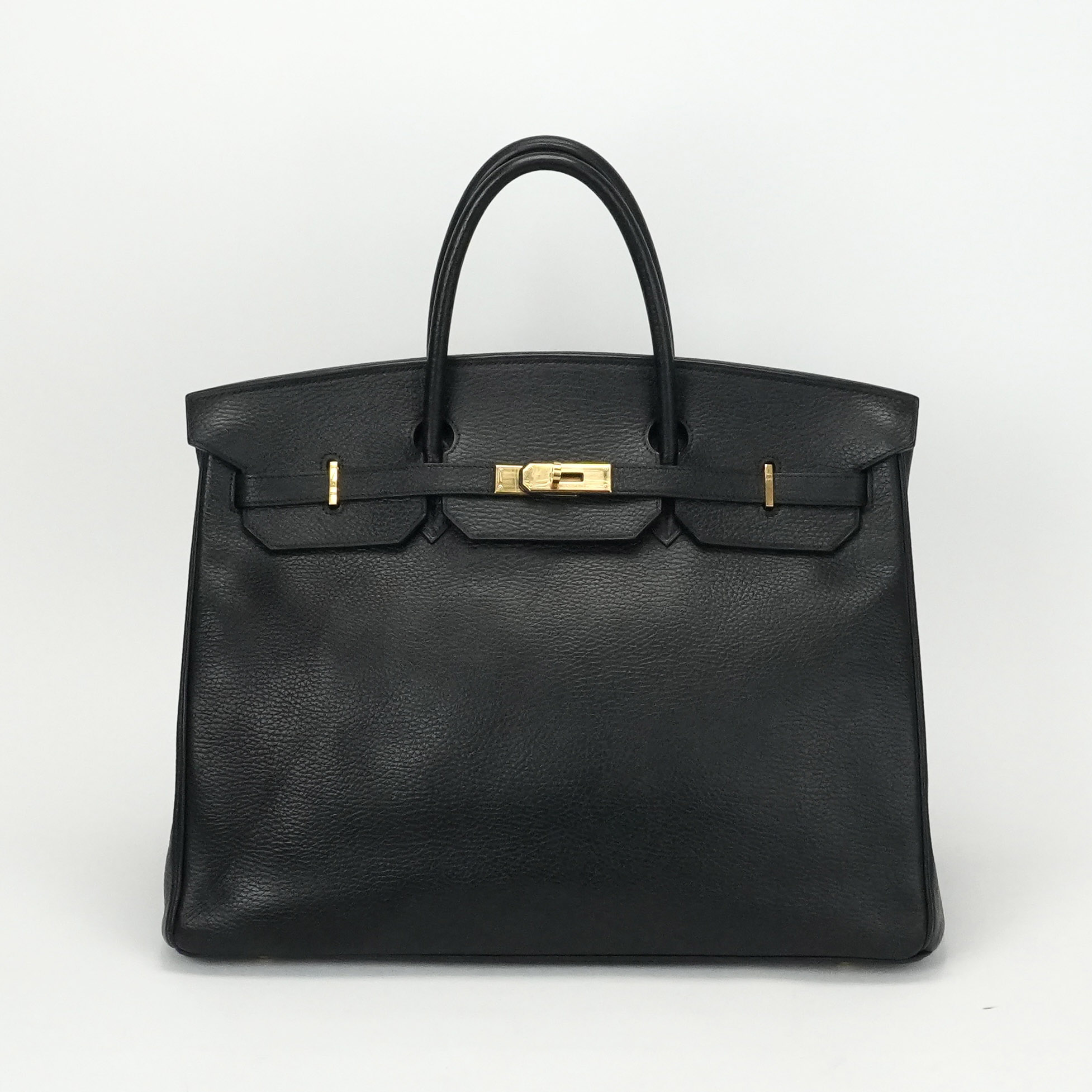 投稿記事「エルメス バーキン40 アルデンヌ ブラック ゴールド金具を買取しました！」の商品画像
