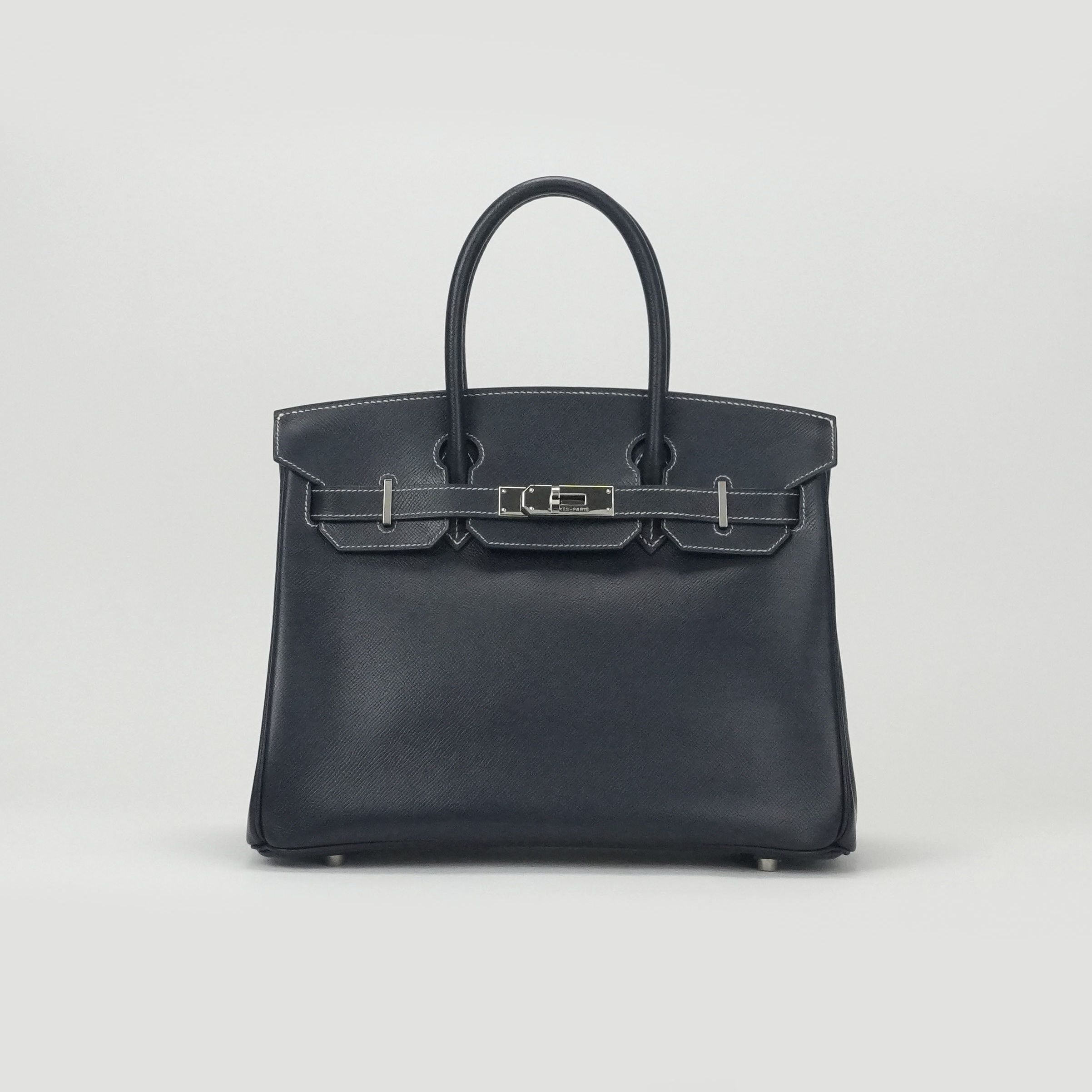 投稿記事「エルメス バーキン30 ヴェルソ クシュベル ネイビー×ブルー系 シルバー金具を買取しました！」の商品画像