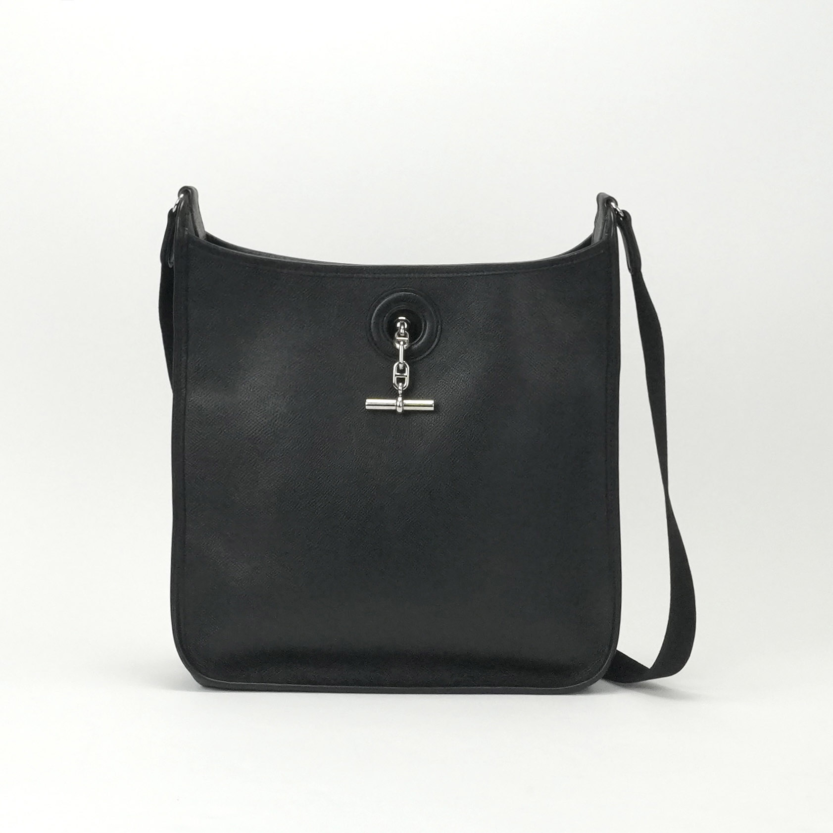 投稿記事「エルメス ヴェスパPM エプソン ブラック シルバー金具を買取しました！」の商品画像