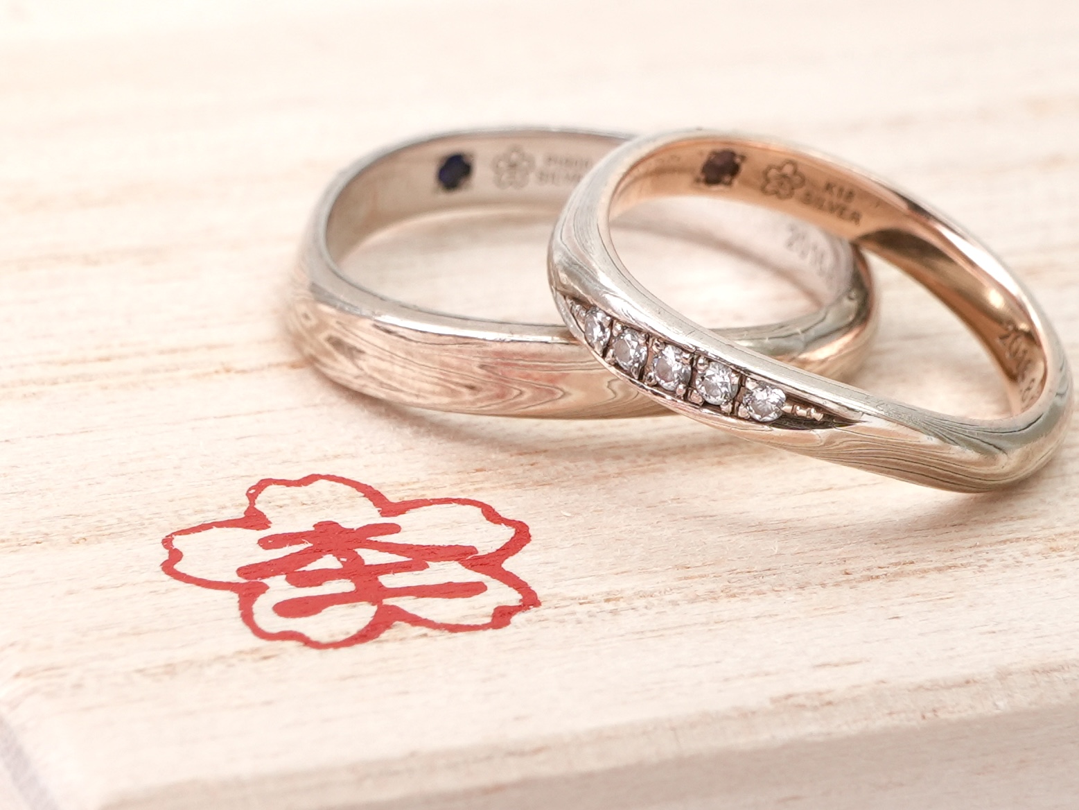 投稿記事「杢目金屋 弓桜 ペアリング を買取しました！」の商品画像