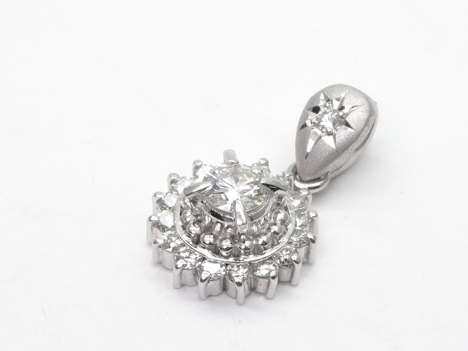 投稿記事「ダイヤモンド Pt900を買取しました！」の商品画像