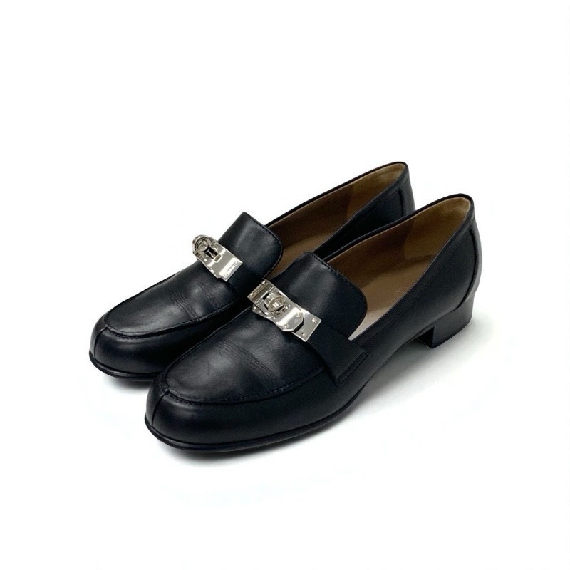 投稿記事「エルメス レザー ケリー金具 ローファー ブラックを買取しました！」の商品画像