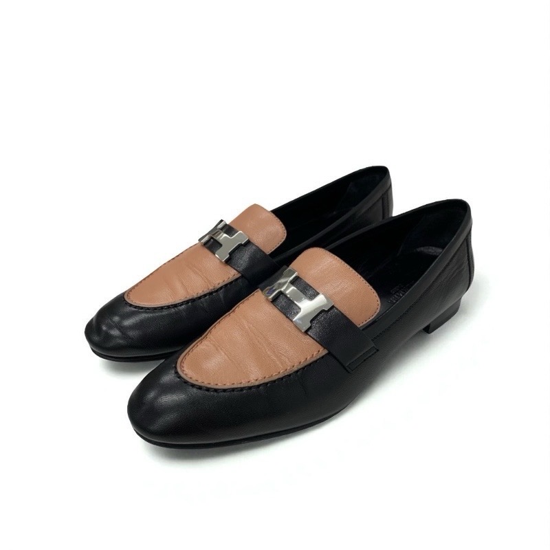 投稿記事「エルメス パリ H金具 レザー ローファー ブラック ピンクを買取しました！」の商品画像