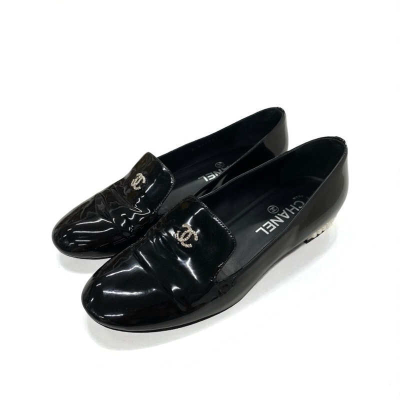 投稿記事「シャネル パテント パール ココマーク フラットシューズ ブラックを買取しました！」の商品画像