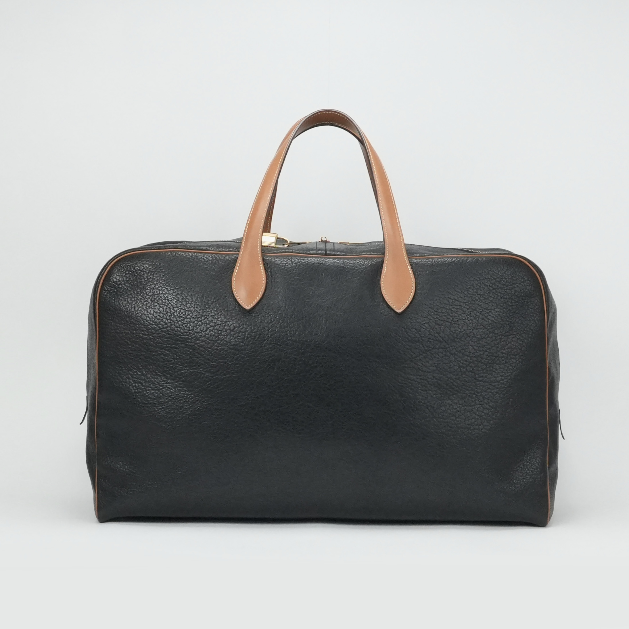 投稿記事「エルメス ヴィクトリア50 アルデンヌ ブラック×ナチュラル ゴールド金具を買取しました！」の商品画像