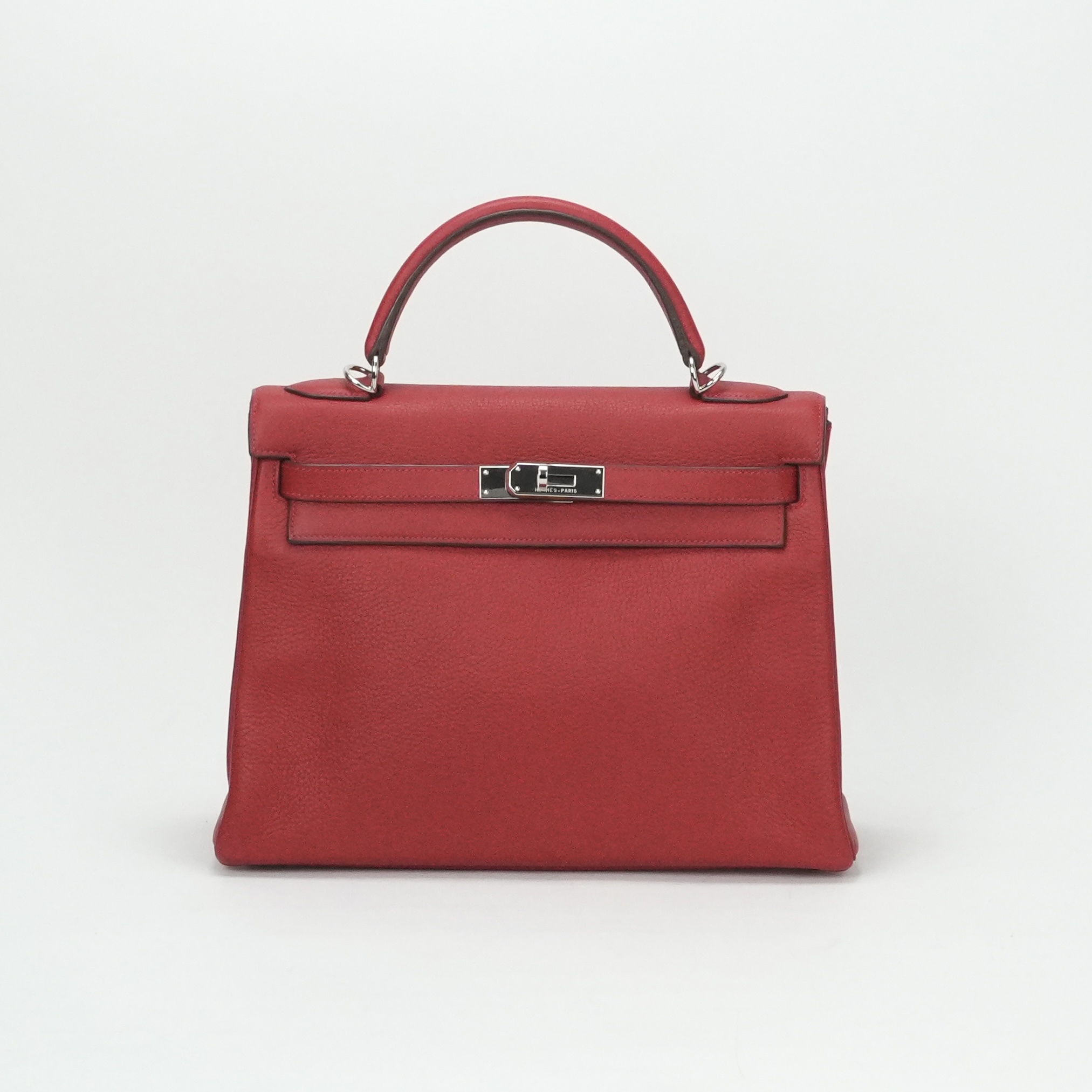 投稿記事「エルメス ケリー32 内縫い トゴ レッド シルバー金具を買取しました！」の商品画像
