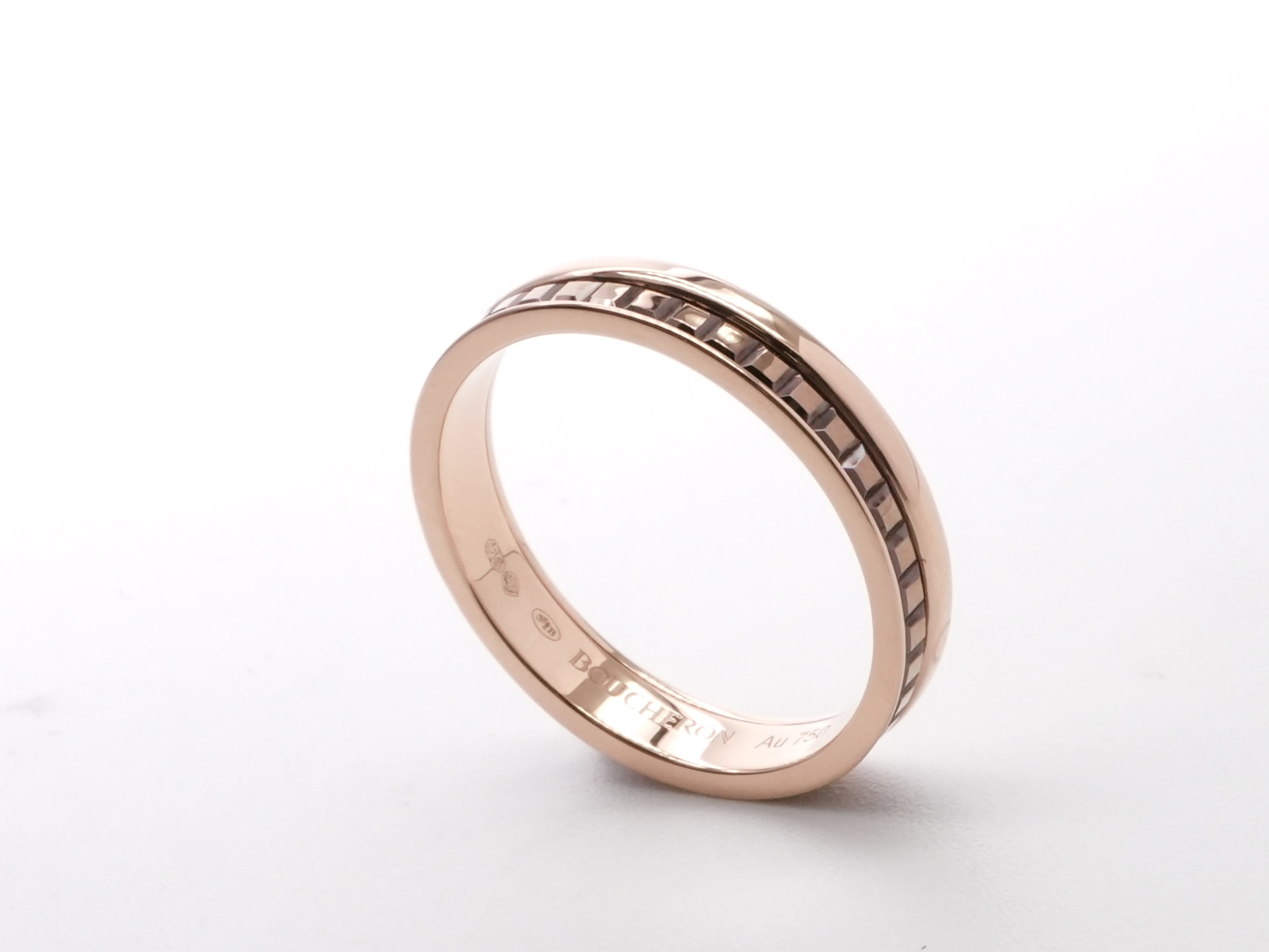 投稿記事「ブシュロン キャトル クラシック リング ハーフを買取しました！」の商品画像