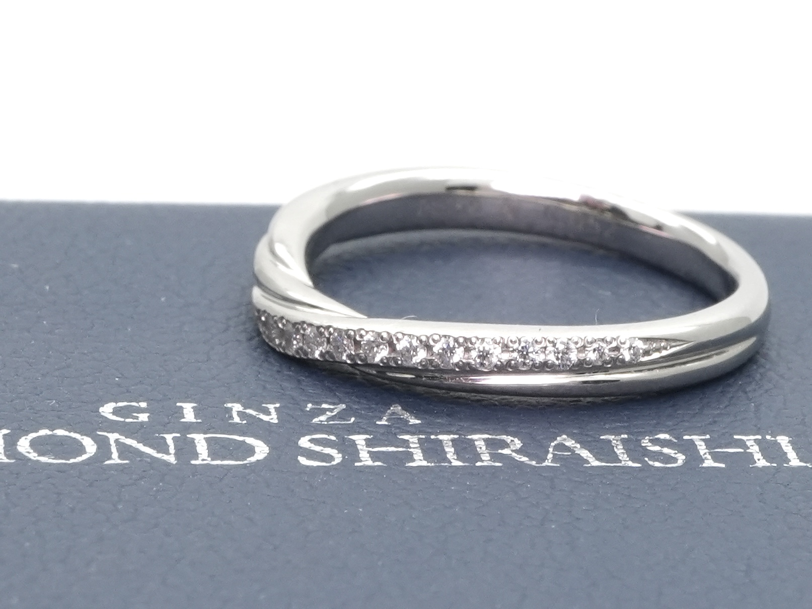 投稿記事「ダイヤモンドシライシ ダイヤ リング Pt950 0.052ctを買取しました！」の商品画像