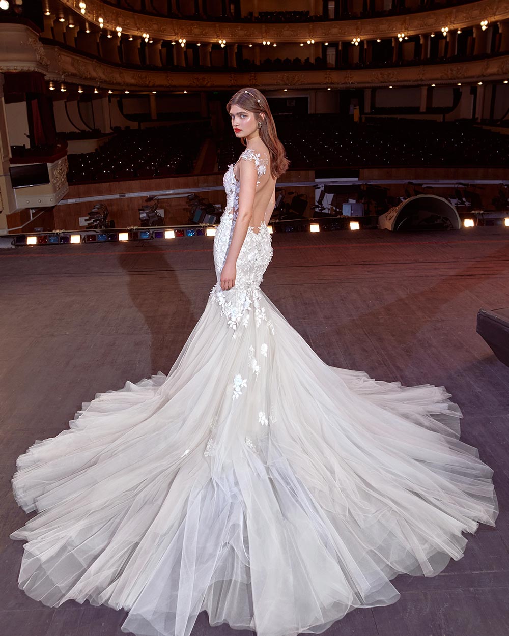 ガリアラハヴのウェディングドレス　サリー