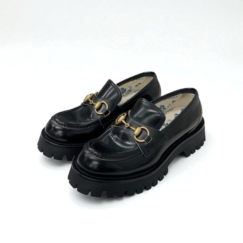 投稿記事「グッチ レザー ホースビット ローファー Bee刺繍 ブラックを買取しました！」の商品画像