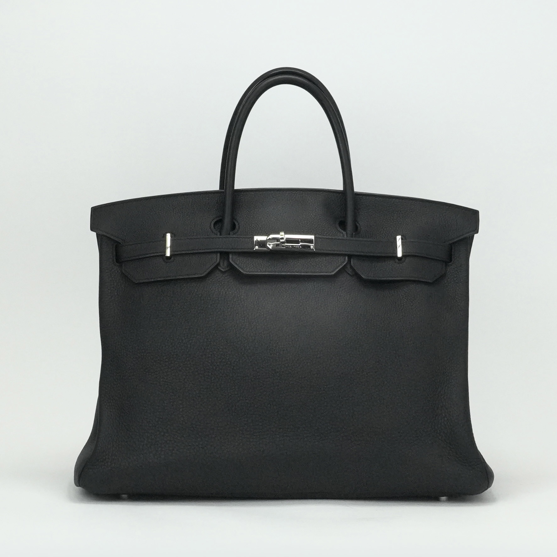 投稿記事「エルメス バーキン40 トゴ ブラック シルバー金具を買取しました！」の商品画像