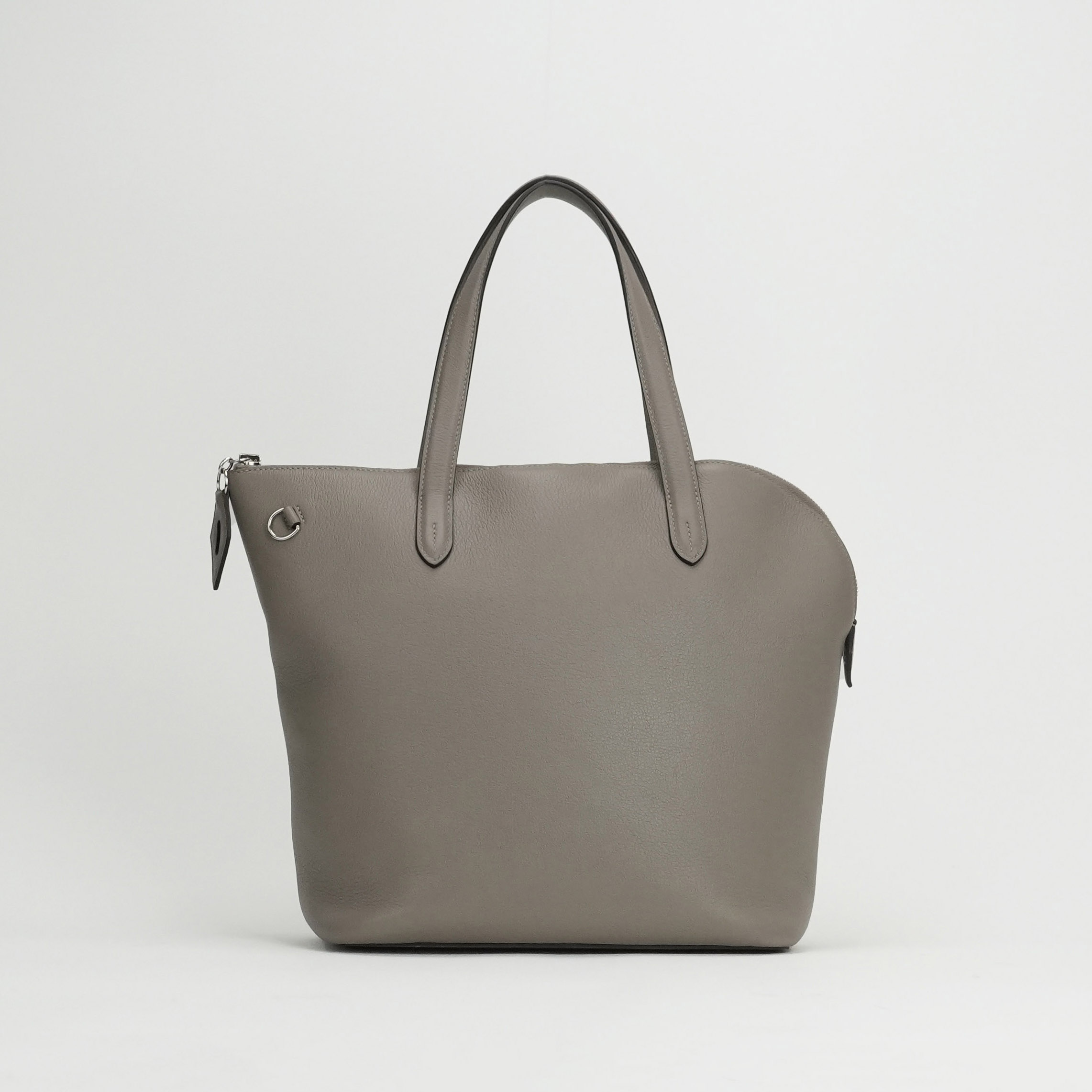 投稿記事「エルメス トランジットセーラー エバーカラー グリアスファルト シルバー金具 を買取しました！」の商品画像