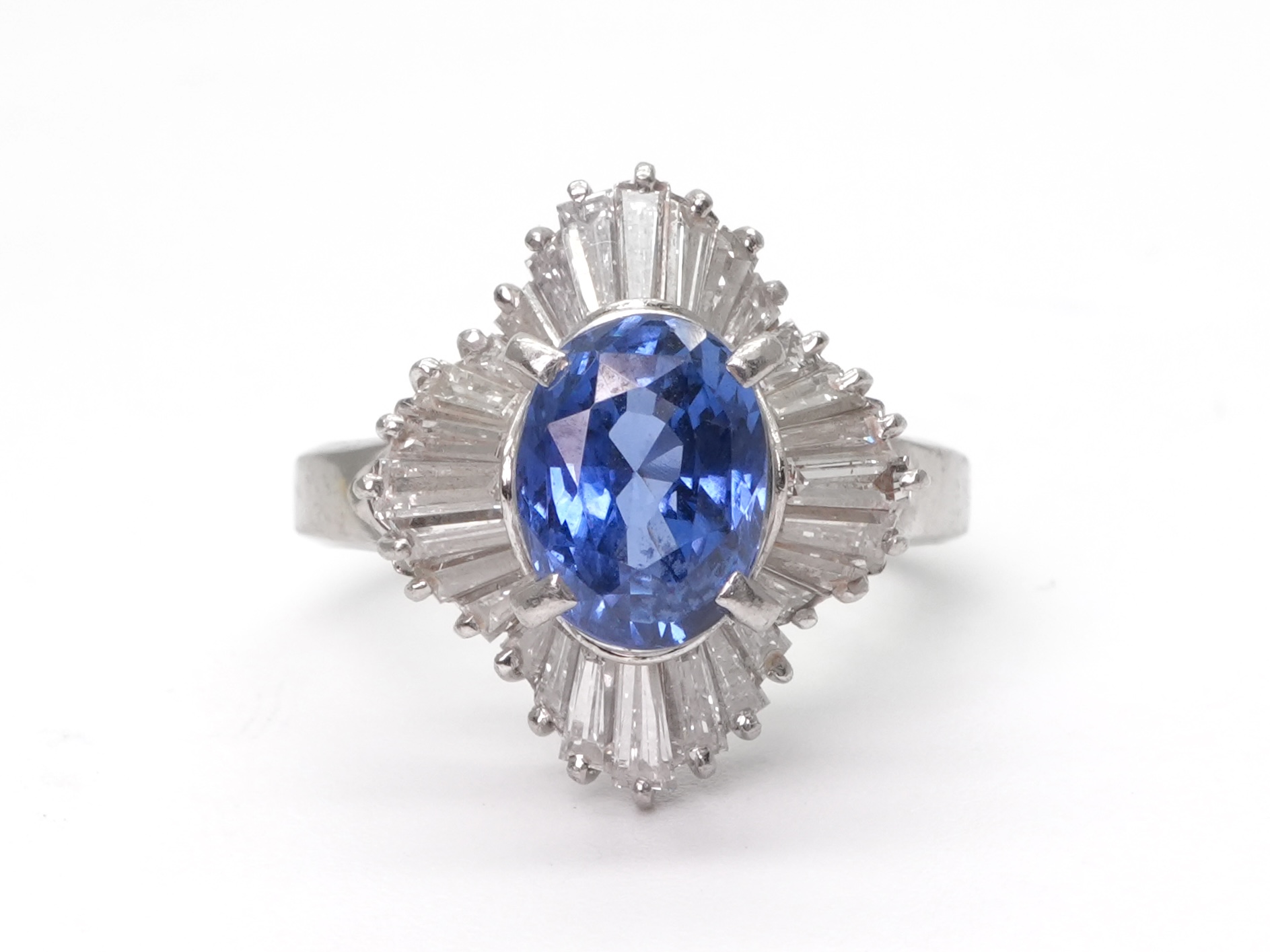 投稿記事「サファイヤ ダイヤ リング Pt900 2.78ct 1.29ctを買取しました！」の商品画像