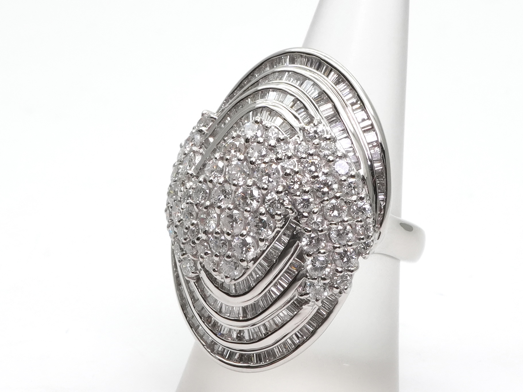 投稿記事「ダイヤ リング Pt900 5.00ctを買取しました！」の商品画像