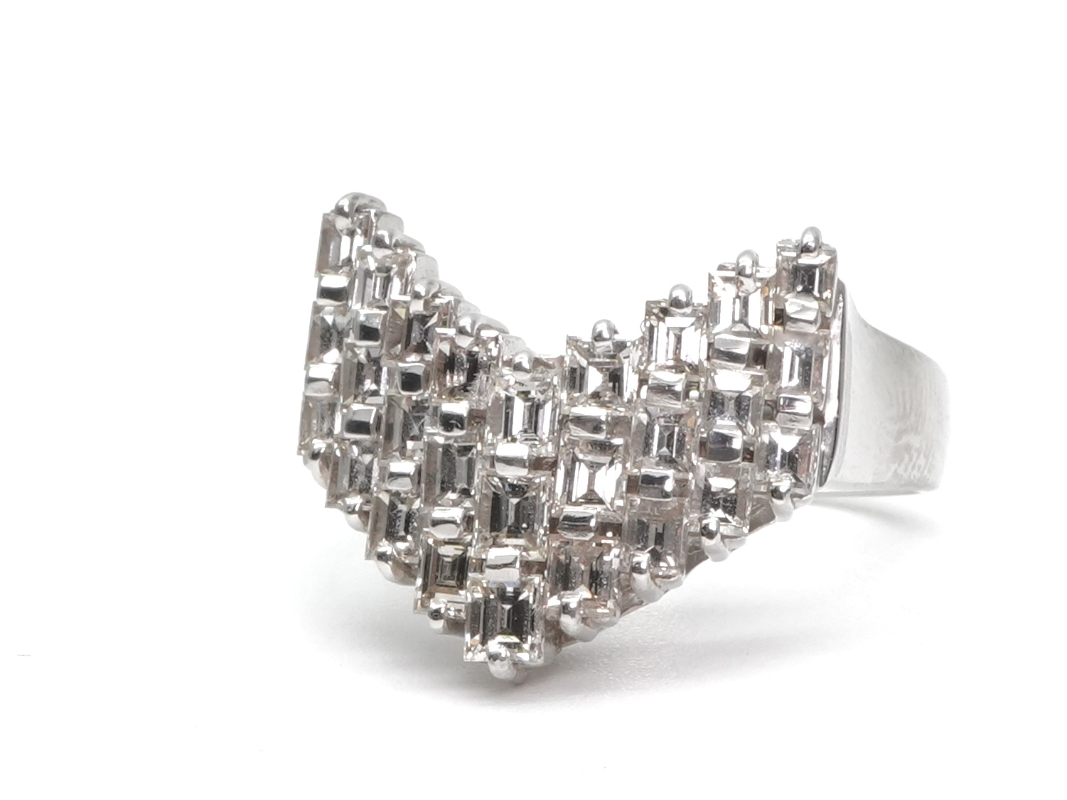 投稿記事「ダイヤ リング Pt900 2.00ctを買取しました！」の商品画像